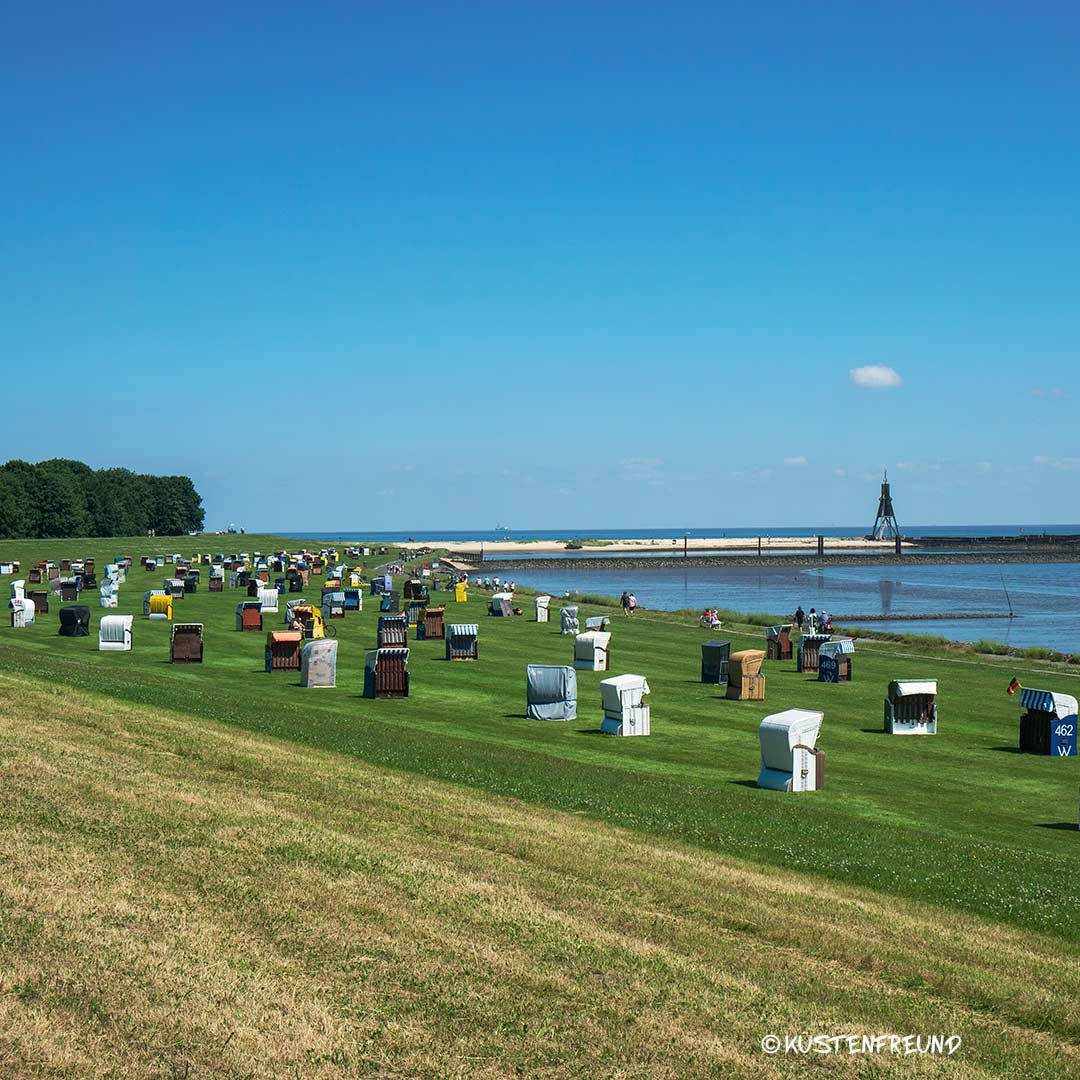 Hundestrand Wiese an der Kugelbake